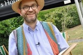 Alistair Littlewood Storyteller Children's Party Entertainers Profile 1