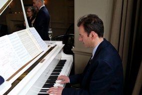 The Surrey Pianist Pianists Profile 1