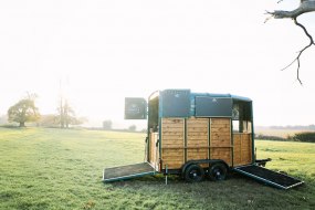 Monty’s Gin Bar Horsebox Bar Hire  Profile 1