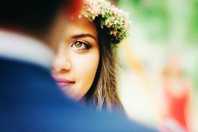 'That first look ...' Wedding ceremonies