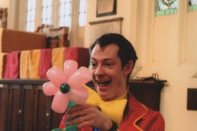 Froggle Parties Warwickshire Balloon Modellers Profile 1