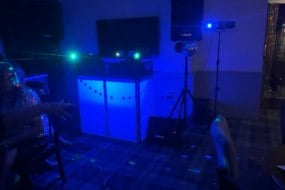 DJ L Lazenby Mobile Disco Hire Profile 1