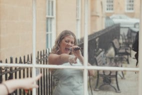 Imogen Hopwood - Vocalist Wedding Entertainers for Hire Profile 1