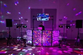 DJ Dan Parties Events Mobile Disco Hire Profile 1