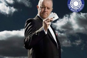 Daren Rotherham - Close up Magician Wedding Entertainers for Hire Profile 1