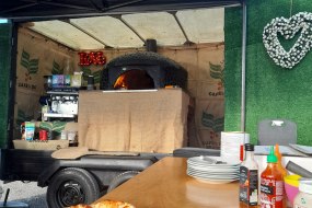 Mando Pizzeria & Cafe Pizza Van Hire Profile 1