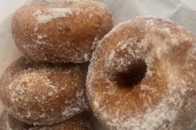 Scran Wagon Wedding Doughnuts Profile 1