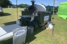 La Carrozza Wood Fired Pizza Mobile Caterers Profile 1