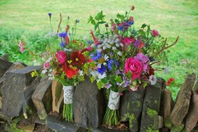 Real Country Flowers Flower Wall Hire Profile 1