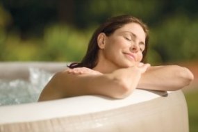 Suffolk Spas Hot Tub Hire Profile 1