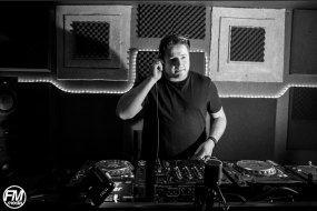 Speneola Martinez - DJ DJs Profile 1