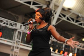 Motown Singer - Sharn Adela Tribute Acts Profile 1