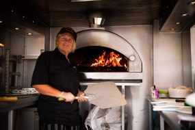 Deano’s Woodfired Pizzas Pizza Van Hire Profile 1