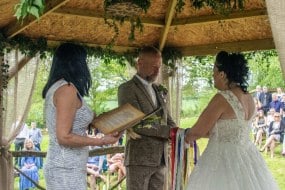 Treasured Words Celebrant Celebrant Hire Profile 1