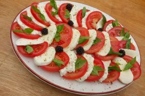 Mozzarella salad 