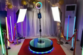 StarBooths UK 360 Photo Booth Hire Profile 1