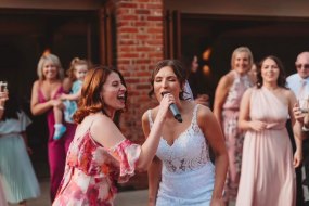 Eleanor Hudson Singer Wedding Band Hire Profile 1