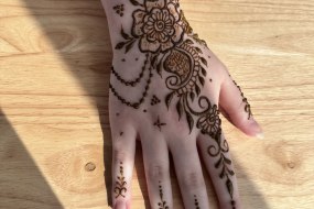 Faghia Henna Temporary Tattooists Profile 1