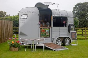 Stirrup Cup Mobile Bar Horsebox Bar Hire  Profile 1