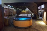 Hot tub with Gazebo 