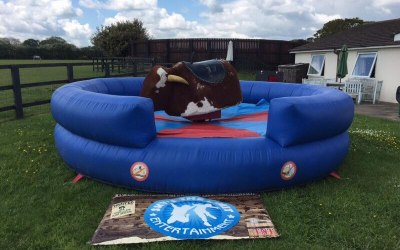 Rodeo Bulls & Simulators for hire. Comes with operator and wet weather cover for out door hires  