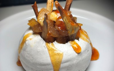 Spiced Apple Pavlova