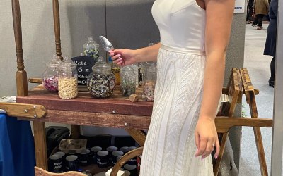 Bride with sweet cart