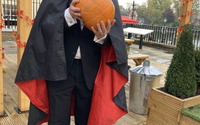 Vampire pumpkin carving