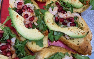 Avocado & Prawn Garlic Bread