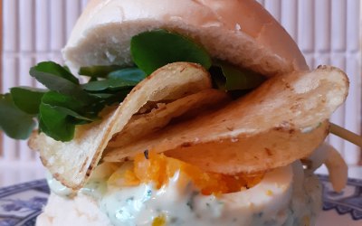 FRANKS egg mayo + watercress, crisps