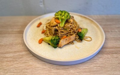 Chicken yakisoba 