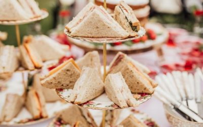 Beautiful 3 Tier Cake Stands