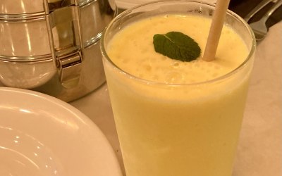 Mango lassi 