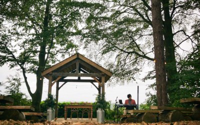 Outdoor ceremony at Hobbit Hill