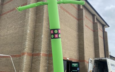 Tube dancers