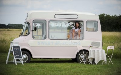 Vintage Ice Cream Van Sweet Ally Scoops