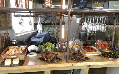 Legs of lamb with salads