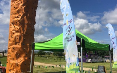 5 person climbing wall