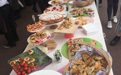 Afternoon tea in the park 