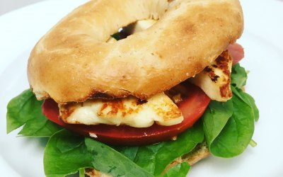 Halloumi Bagel