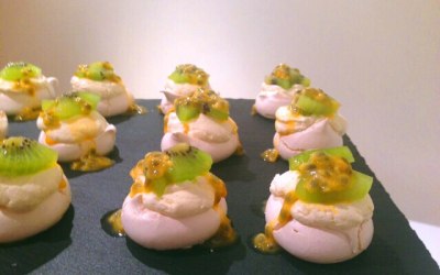 Exotic fruit pavlovas