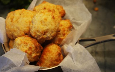 Pao de Quiejo (gluten free Brazilian cheese bread)