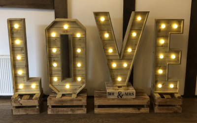 Rustic love lights