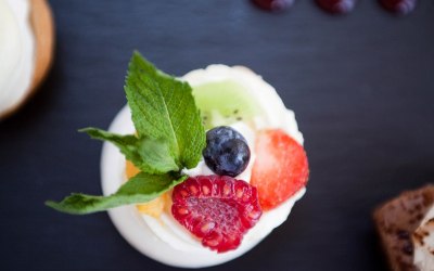 Fruit Pavlova