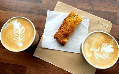 Coffee and crumble cake