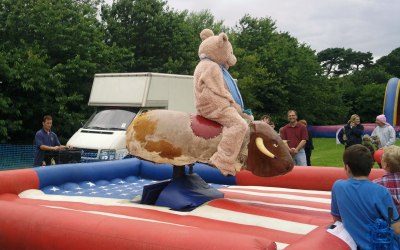 Bucking Bronco with Inflatable