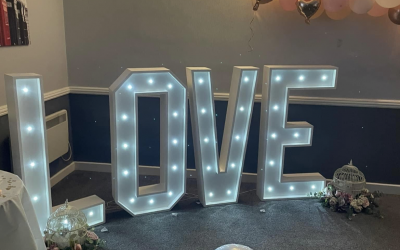 4ft light up love letters 