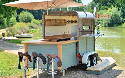 The Horse & Saddle mobile horse trailer bar