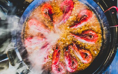 Scarlet prawns paella