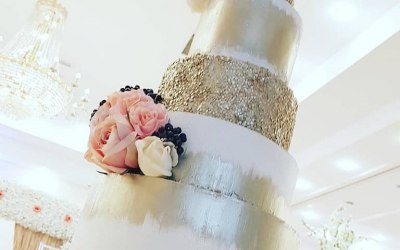 White and Gold Wedding Cake